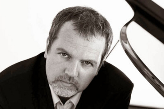 Niklas Sivelöv