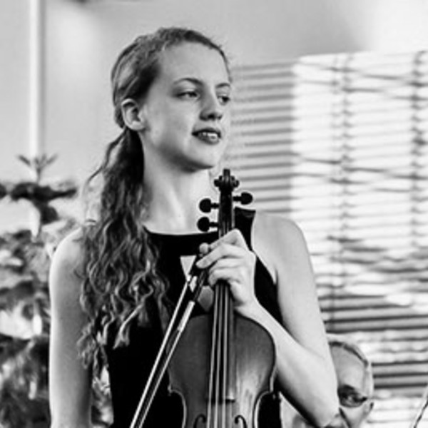 Alva Holm