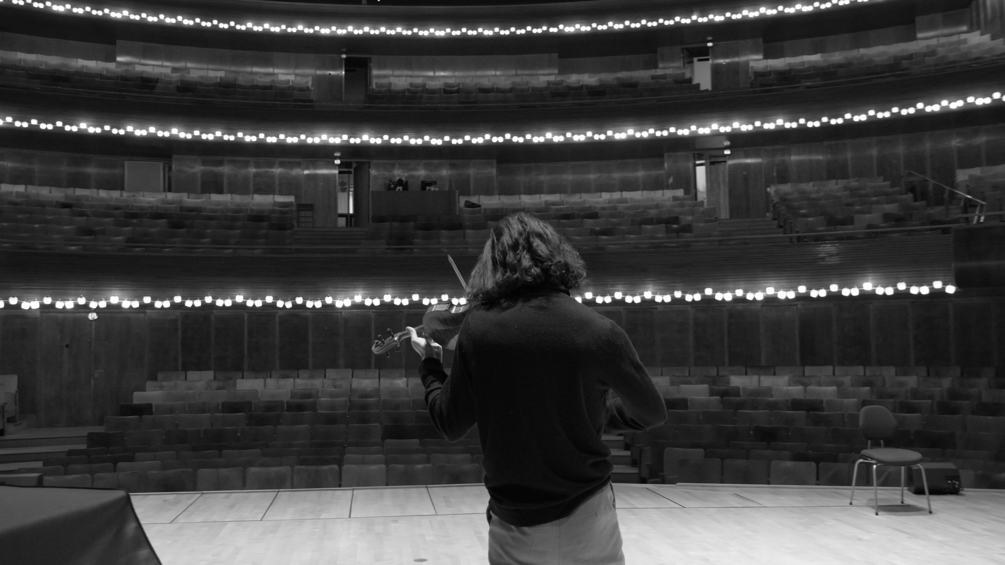 rdam, concert hall, violin
